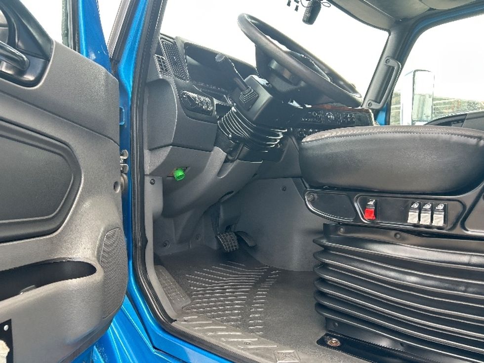 Sleeper Tractor-Heavy Duty Tractors-International-2021-LT625-El Paso-TX-769,375\n\t\tmiles-$ 33,500 - Image 9