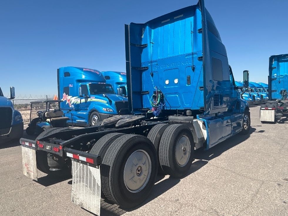 Sleeper Tractor-Heavy Duty Tractors-International-2021-LT625-El Paso-TX-770,000\n\t\tmiles-$ 27,750 - Image 7