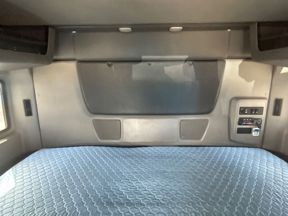 Sleeper Tractor-Heavy Duty Tractors-International-2021-LT625-El Paso-TX-771,943\n\t\tmiles-$ 27,750 - Image 16