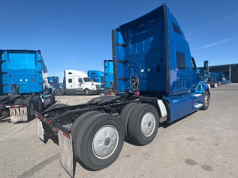 Sleeper Tractor-Heavy Duty Tractors-International-2021-LT625-El Paso-TX-773,383\n\t\tmiles-$ 34,250 - Image 7
