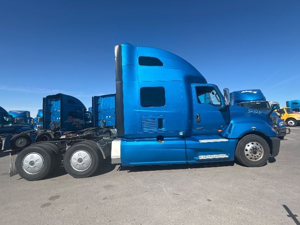 Sleeper Tractor-Heavy Duty Tractors-International-2021-LT625-El Paso-TX-773,383\n\t\tmiles-$ 34,250 - Image 8