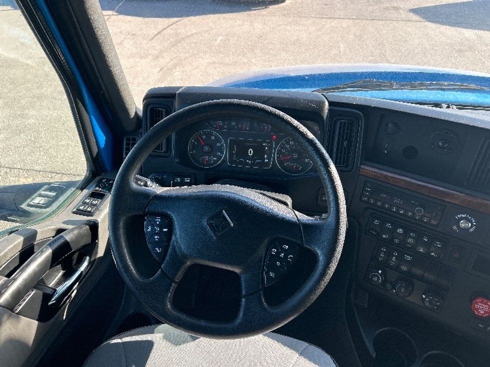 Sleeper Tractor-Heavy Duty Tractors-International-2021-LT625-El Paso-TX-773,933\n\t\tmiles-$ 30,750 - Image 11