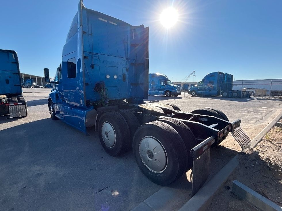 Sleeper Tractor-Heavy Duty Tractors-International-2021-LT625-El Paso-TX-773,933\n\t\tmiles-$ 30,750 - Image 5
