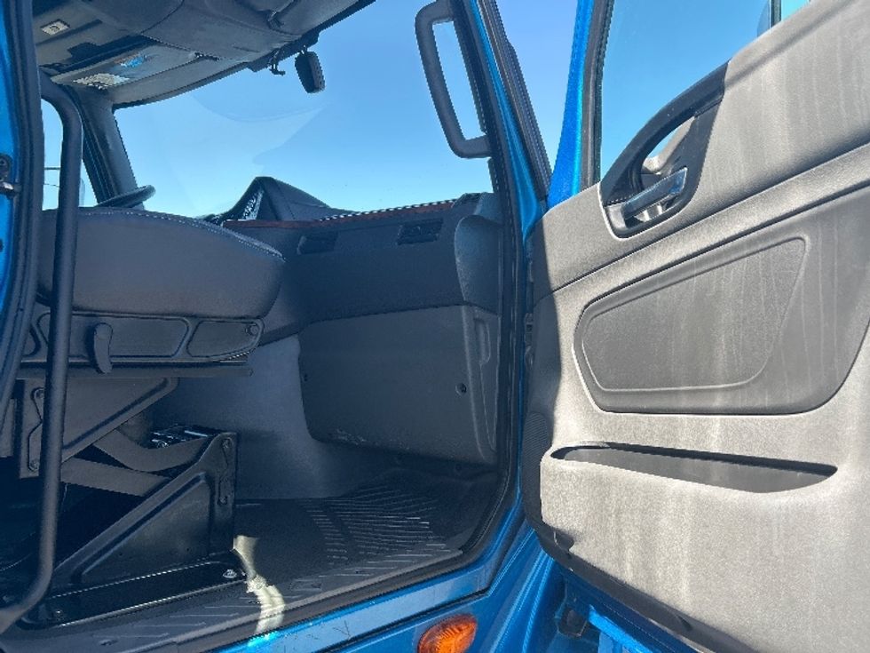 Sleeper Tractor-Heavy Duty Tractors-International-2021-LT625-El Paso-TX-774,127\n\t\tmiles-$ 27,750 - Image 13