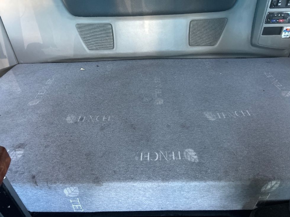 Sleeper Tractor-Heavy Duty Tractors-International-2021-LT625-El Paso-TX-774,127\n\t\tmiles-$ 27,750 - Image 17