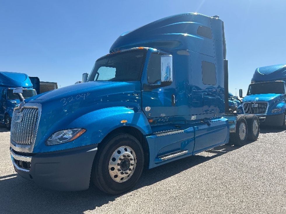 Sleeper Tractor-Heavy Duty Tractors-International-2021-LT625-El Paso-TX-774,127\n\t\tmiles-$ 27,750 - Image 3