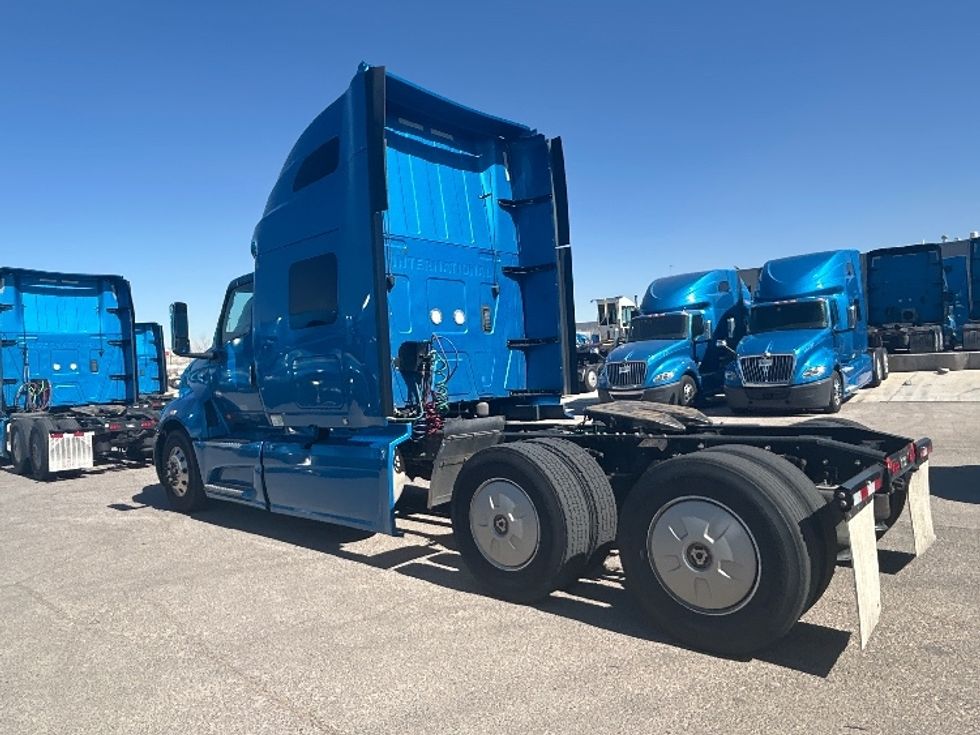 Sleeper Tractor-Heavy Duty Tractors-International-2021-LT625-El Paso-TX-774,127\n\t\tmiles-$ 27,750 - Image 5