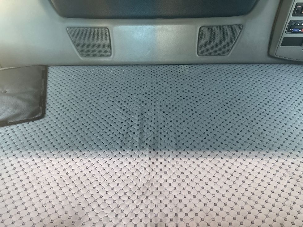 Sleeper Tractor-Heavy Duty Tractors-International-2021-LT625-El Paso-TX-774,585\n\t\tmiles-$ 27,750 - Image 17