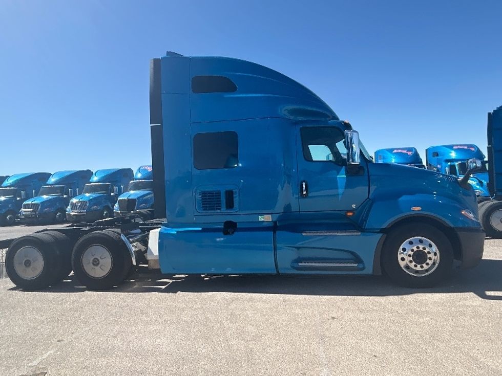 Sleeper Tractor-Heavy Duty Tractors-International-2021-LT625-El Paso-TX-774,585\n\t\tmiles-$ 27,750 - Image 8