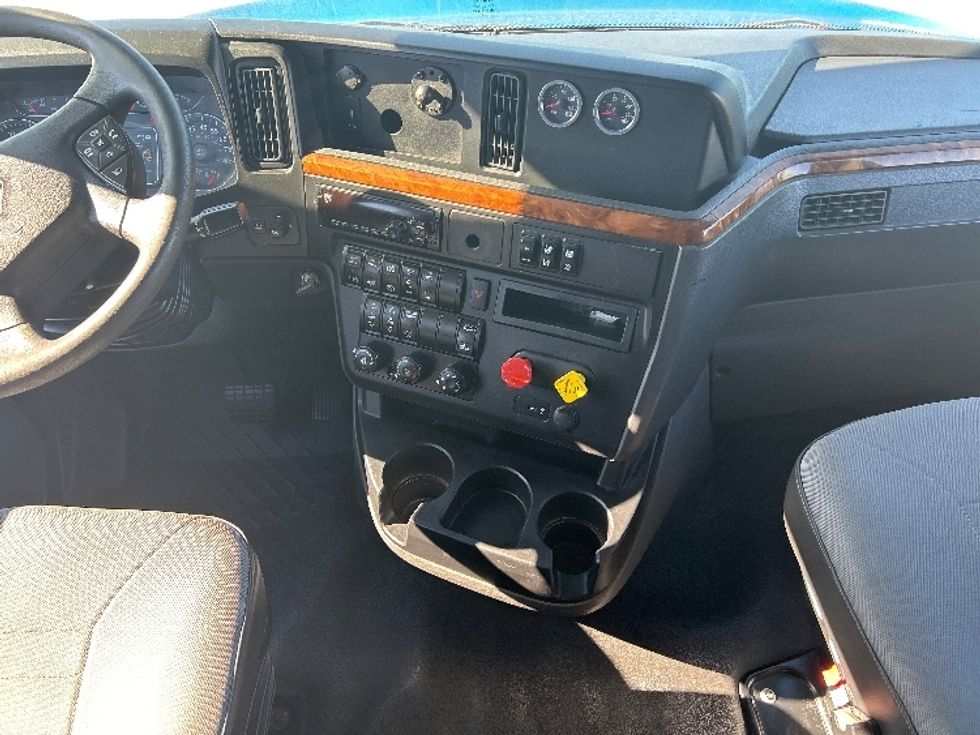 Sleeper Tractor-Heavy Duty Tractors-International-2021-LT625-El Paso-TX-774,746\n\t\tmiles-$ 28,000 - Image 12