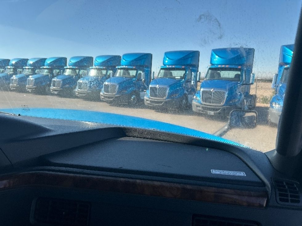 Sleeper Tractor-Heavy Duty Tractors-International-2021-LT625-El Paso-TX-774,746\n\t\tmiles-$ 28,000 - Image 14