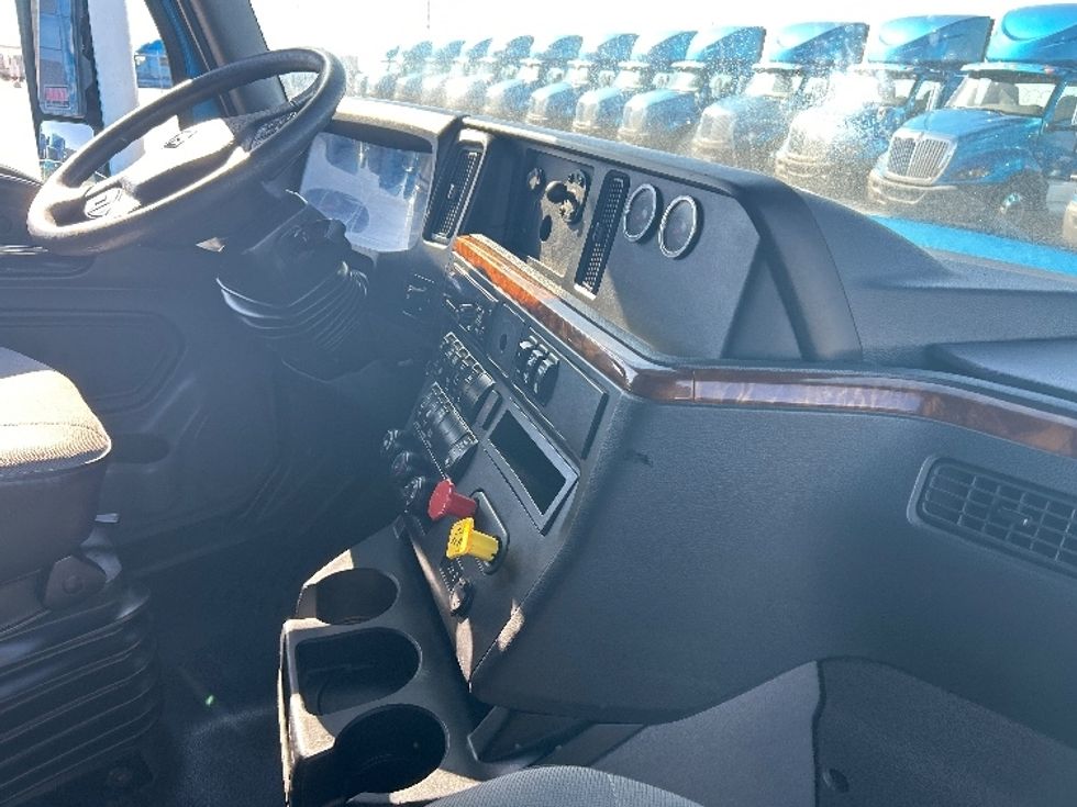 Sleeper Tractor-Heavy Duty Tractors-International-2021-LT625-El Paso-TX-774,746\n\t\tmiles-$ 28,000 - Image 15