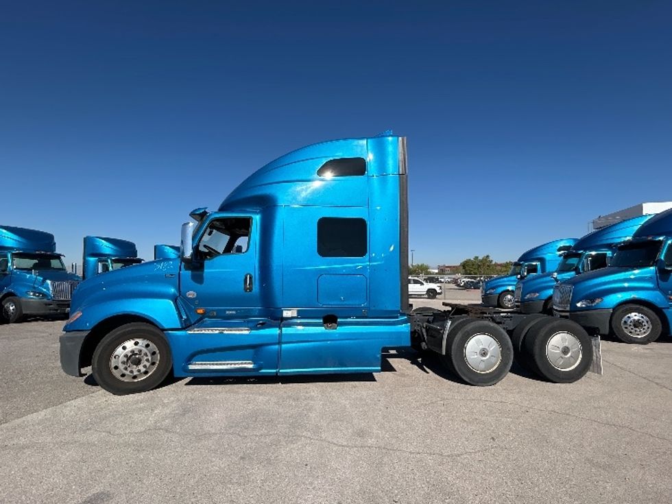 Sleeper Tractor-Heavy Duty Tractors-International-2021-LT625-El Paso-TX-774,746\n\t\tmiles-$ 28,000 - Image 4