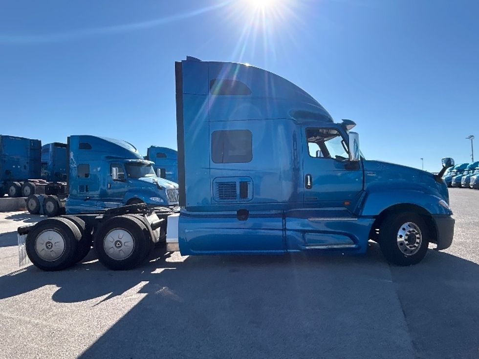 Sleeper Tractor-Heavy Duty Tractors-International-2021-LT625-El Paso-TX-774,746\n\t\tmiles-$ 28,000 - Image 8