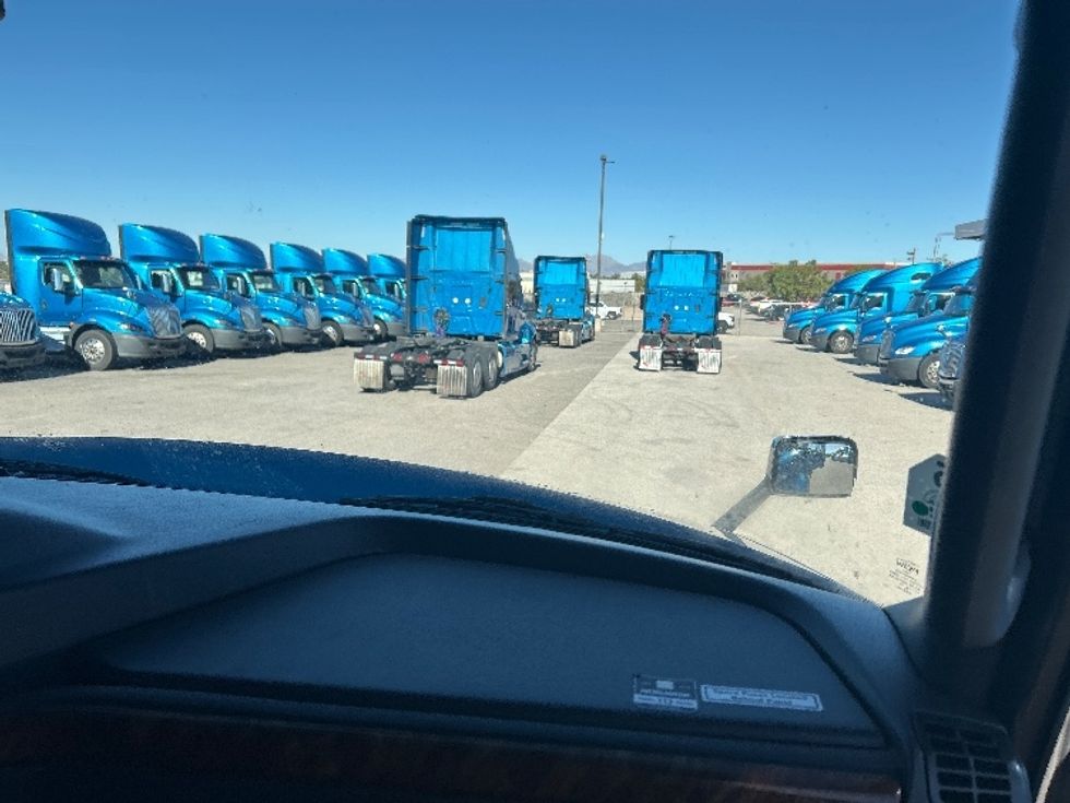 Sleeper Tractor-Heavy Duty Tractors-International-2021-LT625-El Paso-TX-776,016\n\t\tmiles-$ 27,250 - Image 14