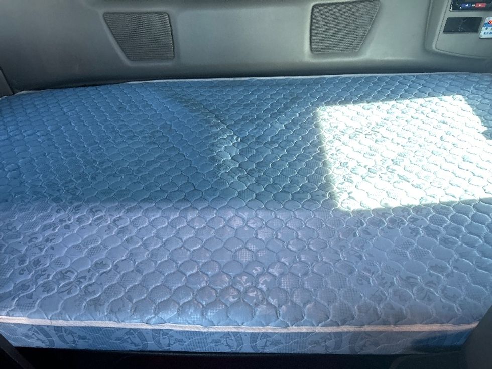 Sleeper Tractor-Heavy Duty Tractors-International-2021-LT625-El Paso-TX-776,016\n\t\tmiles-$ 27,250 - Image 17