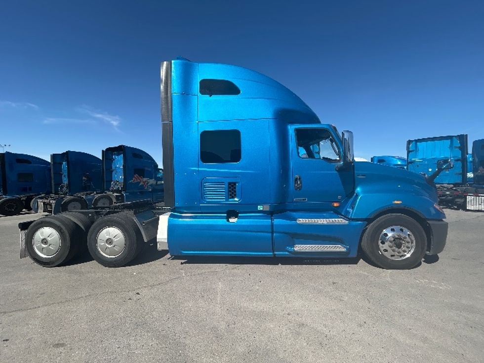 Sleeper Tractor-Heavy Duty Tractors-International-2021-LT625-El Paso-TX-776,108\n\t\tmiles-$ 28,250 - Image 8