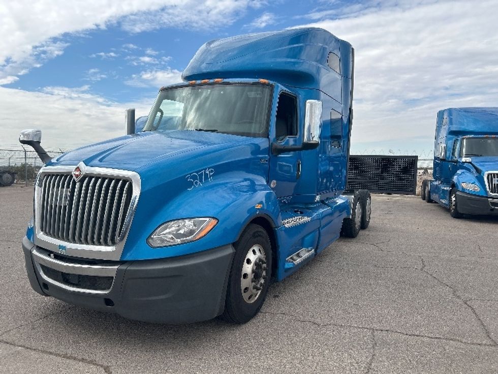 Sleeper Tractor-Heavy Duty Tractors-International-2021-LT625-El Paso-TX-776,974\n\t\tmiles-$ 30,750 - Image 3