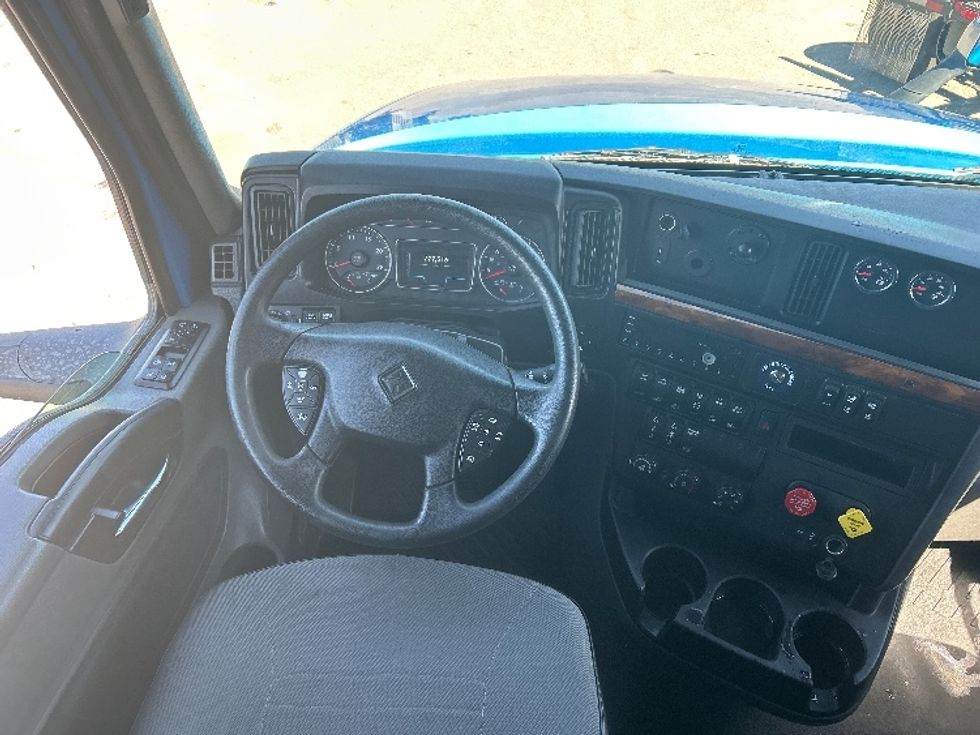 Sleeper Tractor-Heavy Duty Tractors-International-2021-LT625-El Paso-TX-777,514\n\t\tmiles-$ 32,250 - Image 11