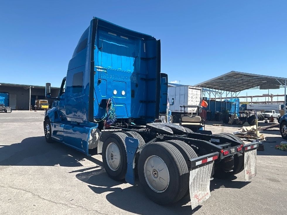 Sleeper Tractor-Heavy Duty Tractors-International-2021-LT625-El Paso-TX-777,514\n\t\tmiles-$ 32,250 - Image 5