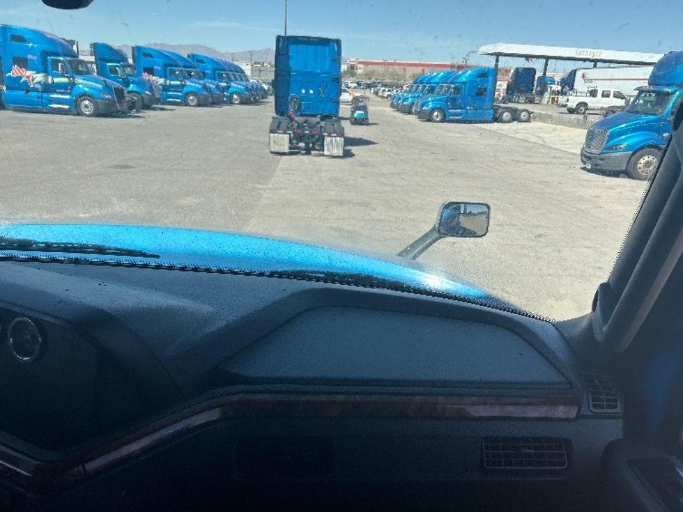 Sleeper Tractor-Heavy Duty Tractors-International-2021-LT625-El Paso-TX-777,740\n\t\tmiles-$ 27,750 - Image 14