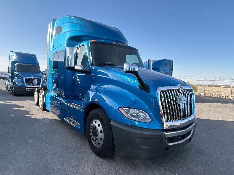Sleeper Tractor-Heavy Duty Tractors-International-2021-LT625-El Paso-TX-778,266\n\t\tmiles-$ 32,500 - Image 1
