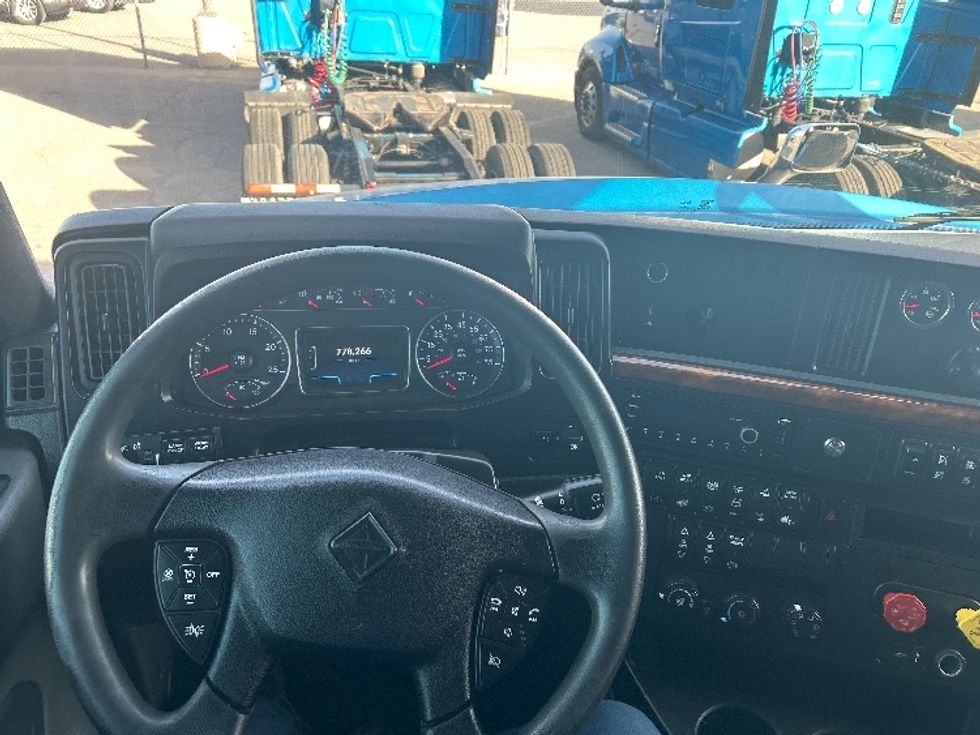 Sleeper Tractor-Heavy Duty Tractors-International-2021-LT625-El Paso-TX-778,266\n\t\tmiles-$ 32,500 - Image 11