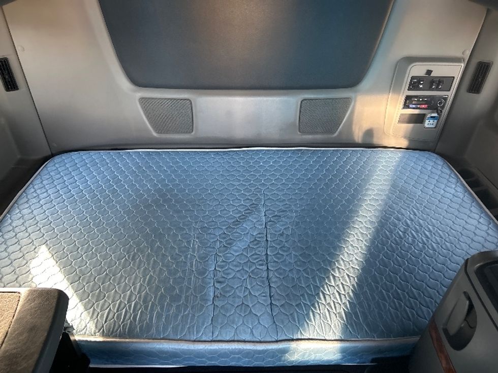 Sleeper Tractor-Heavy Duty Tractors-International-2021-LT625-El Paso-TX-778,266\n\t\tmiles-$ 32,500 - Image 17