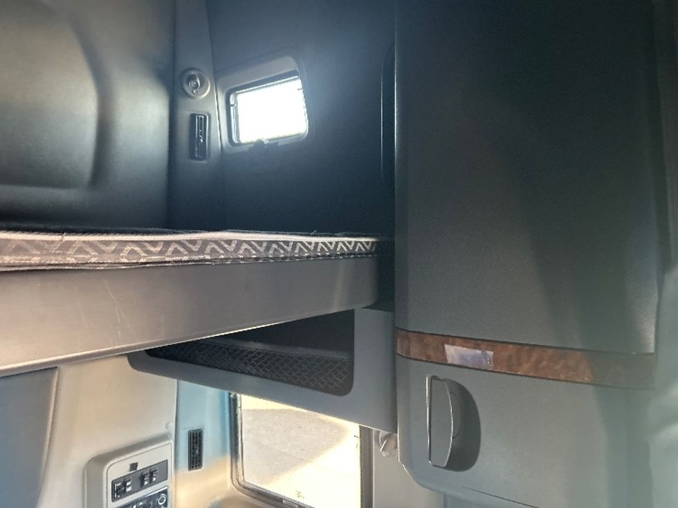 Sleeper Tractor-Heavy Duty Tractors-International-2021-LT625-El Paso-TX-778,266\n\t\tmiles-$ 32,500 - Image 18