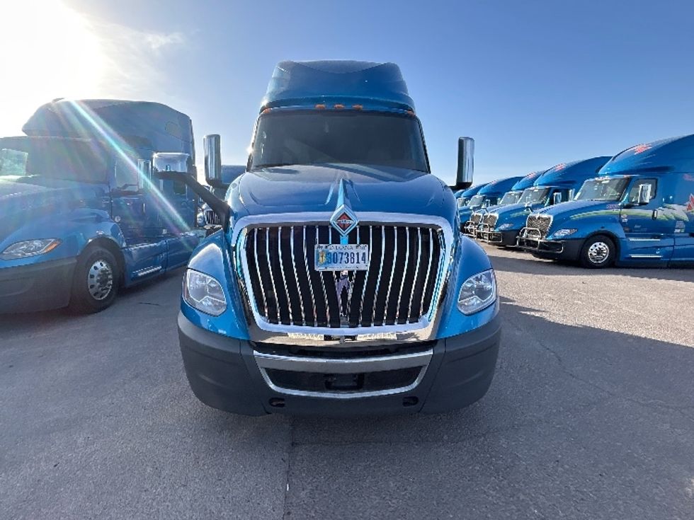 Sleeper Tractor-Heavy Duty Tractors-International-2021-LT625-El Paso-TX-778,266\n\t\tmiles-$ 32,500 - Image 2