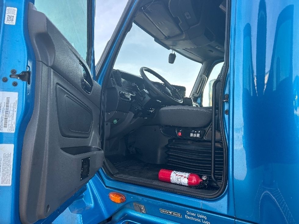 Sleeper Tractor-Heavy Duty Tractors-International-2021-LT625-El Paso-TX-778,266\n\t\tmiles-$ 32,500 - Image 9