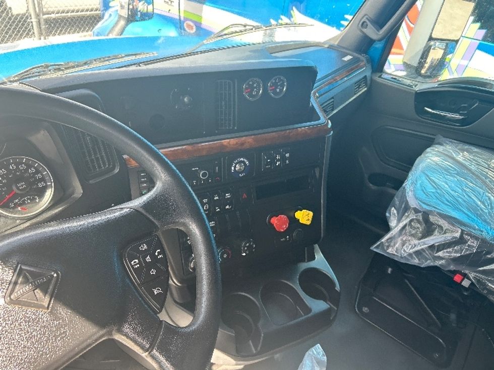 Sleeper Tractor-Heavy Duty Tractors-International-2021-LT625-El Paso-TX-778,626\n\t\tmiles-$ 33,250 - Image 10