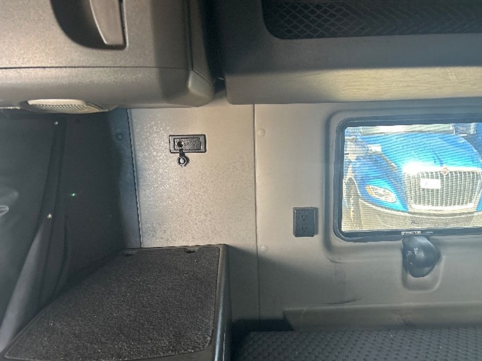 Sleeper Tractor-Heavy Duty Tractors-International-2021-LT625-El Paso-TX-778,626\n\t\tmiles-$ 33,250 - Image 19