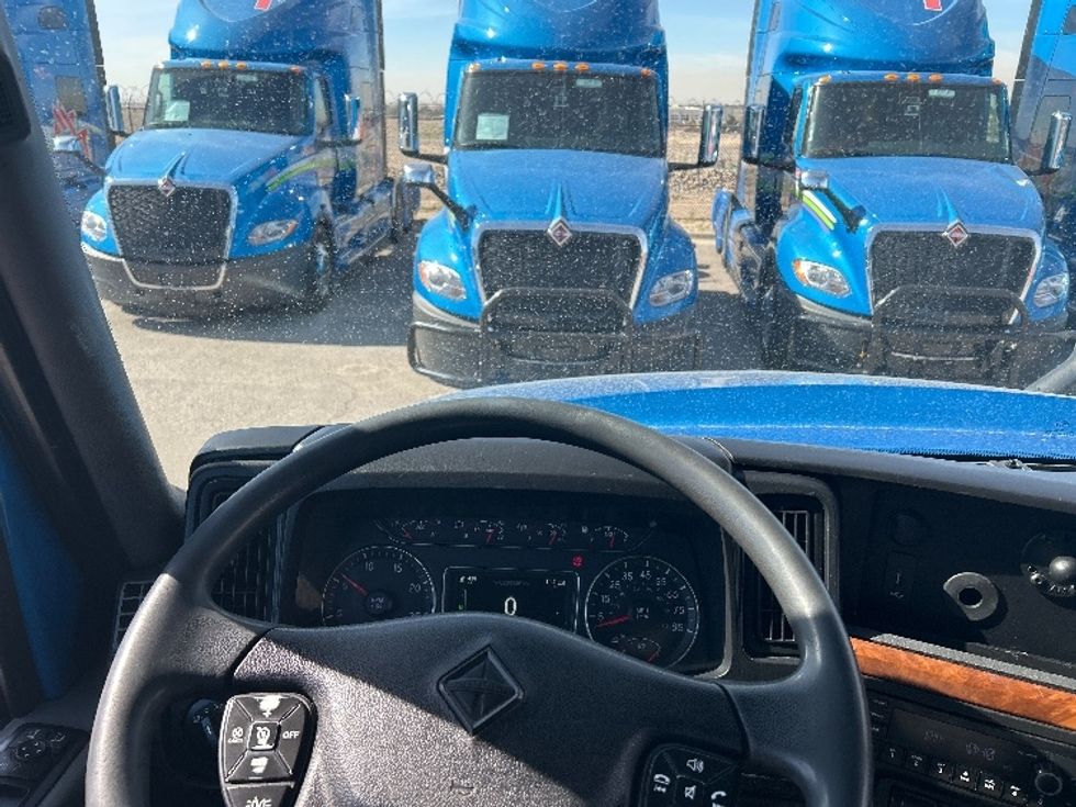 Sleeper Tractor-Heavy Duty Tractors-International-2021-LT625-El Paso-TX-778,643\n\t\tmiles-$ 27,750 - Image 11