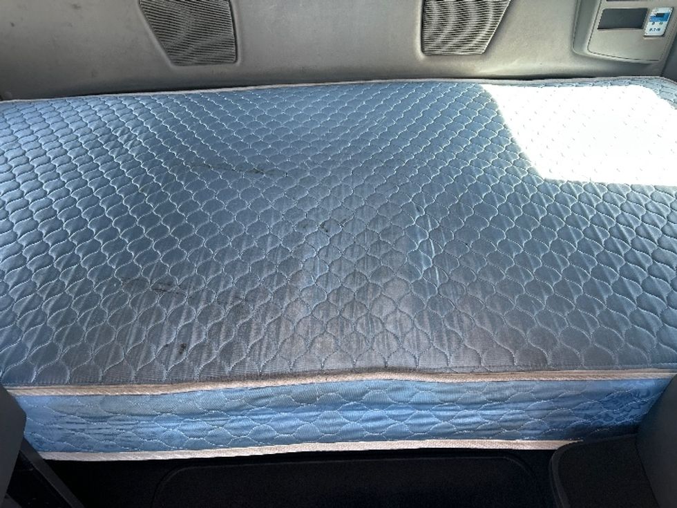 Sleeper Tractor-Heavy Duty Tractors-International-2021-LT625-El Paso-TX-778,643\n\t\tmiles-$ 27,750 - Image 17