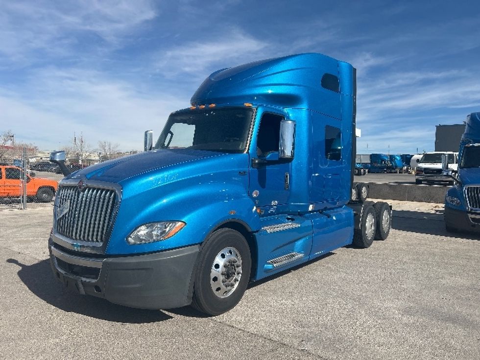 Sleeper Tractor-Heavy Duty Tractors-International-2021-LT625-El Paso-TX-778,643\n\t\tmiles-$ 27,750 - Image 3
