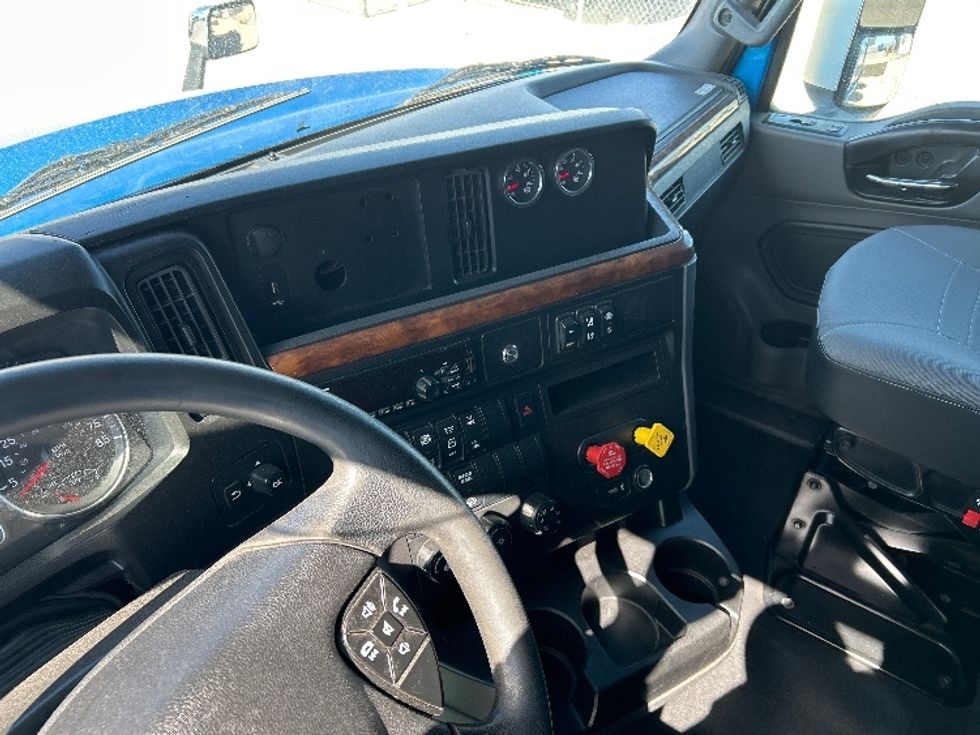 Sleeper Tractor-Heavy Duty Tractors-International-2021-LT625-El Paso-TX-778,703\n\t\tmiles-$ 28,000 - Image 10