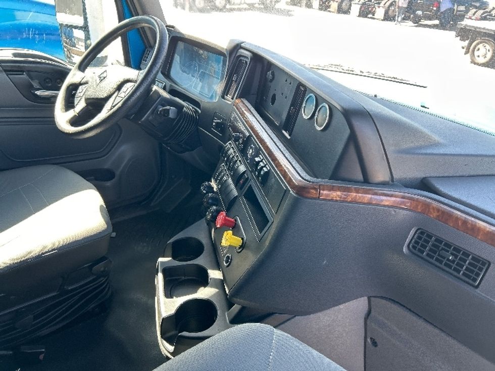 Sleeper Tractor-Heavy Duty Tractors-International-2021-LT625-El Paso-TX-778,703\n\t\tmiles-$ 28,000 - Image 15