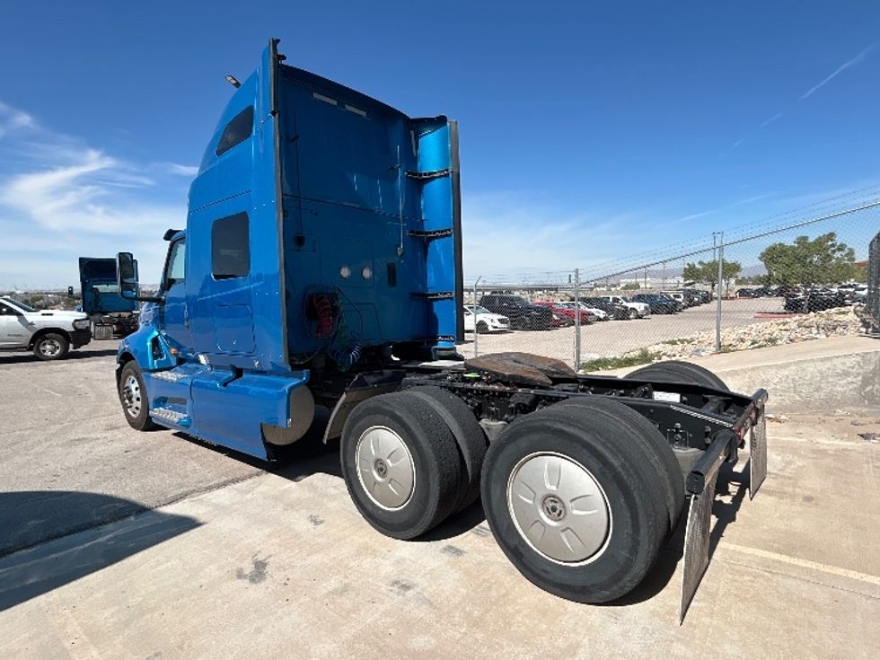 Sleeper Tractor-Heavy Duty Tractors-International-2021-LT625-El Paso-TX-778,703\n\t\tmiles-$ 28,000 - Image 5