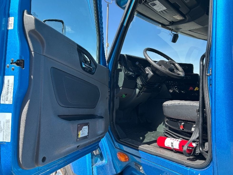 Sleeper Tractor-Heavy Duty Tractors-International-2021-LT625-El Paso-TX-778,703\n\t\tmiles-$ 28,000 - Image 9