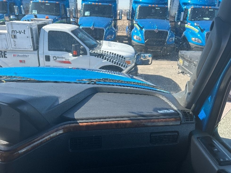 Sleeper Tractor-Heavy Duty Tractors-International-2021-LT625-El Paso-TX-778,730\n\t\tmiles-$ 27,750 - Image 14