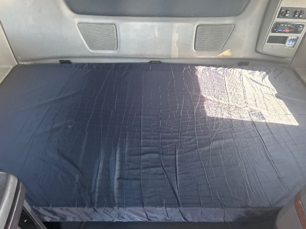 Sleeper Tractor-Heavy Duty Tractors-International-2021-LT625-El Paso-TX-778,730\n\t\tmiles-$ 27,750 - Image 17