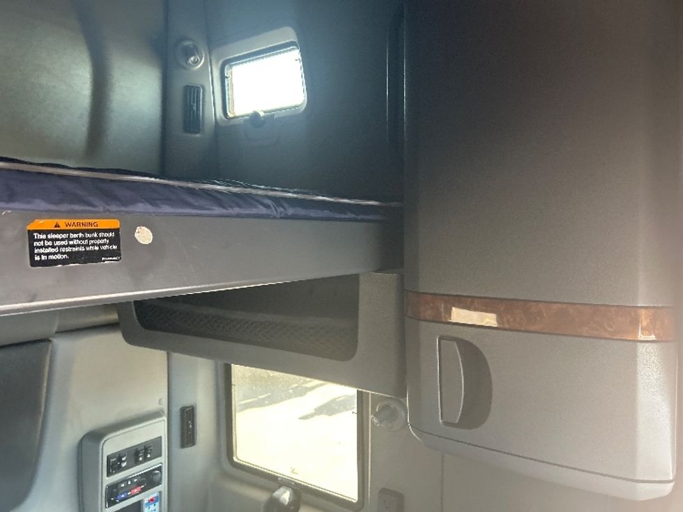 Sleeper Tractor-Heavy Duty Tractors-International-2021-LT625-El Paso-TX-778,730\n\t\tmiles-$ 27,750 - Image 18