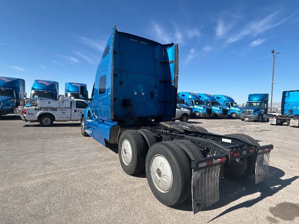 Sleeper Tractor-Heavy Duty Tractors-International-2021-LT625-El Paso-TX-778,730\n\t\tmiles-$ 27,750 - Image 5