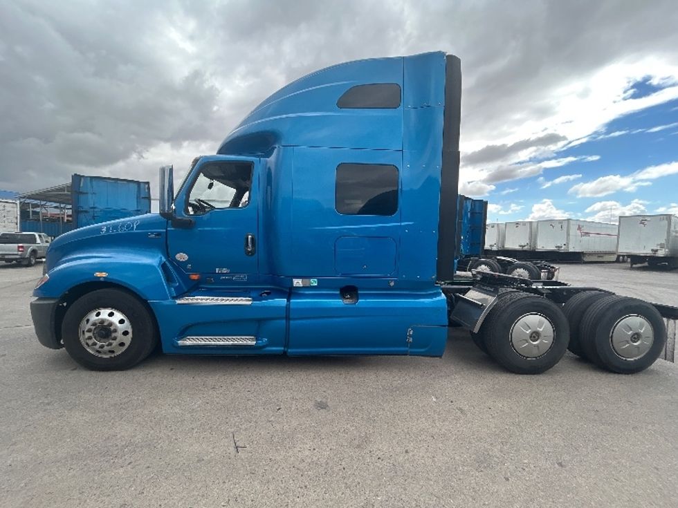 Sleeper Tractor-Heavy Duty Tractors-International-2021-LT625-El Paso-TX-779,376\n\t\tmiles-$ 31,250 - Image 4