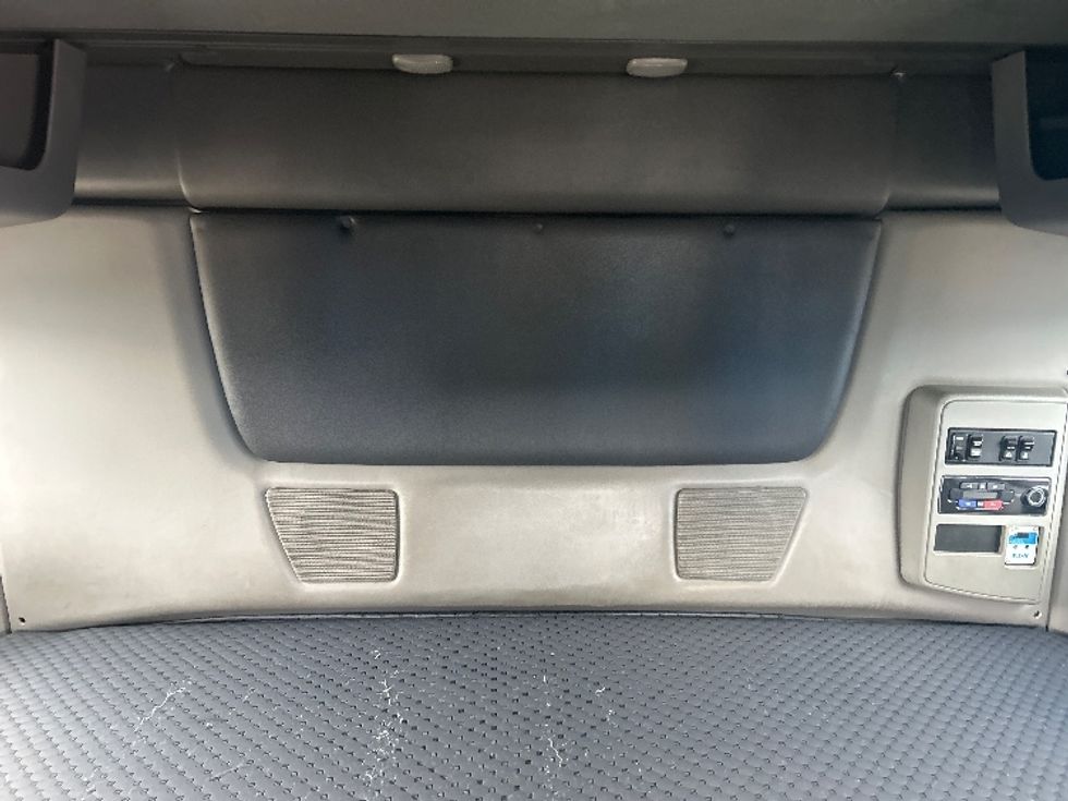 Sleeper Tractor-Heavy Duty Tractors-International-2021-LT625-El Paso-TX-780,162\n\t\tmiles-$ 33,500 - Image 16