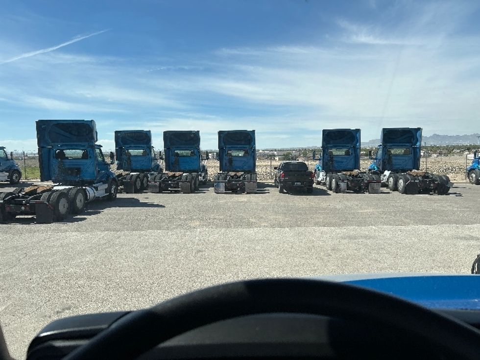 Sleeper Tractor-Heavy Duty Tractors-International-2021-LT625-El Paso-TX-780,679\n\t\tmiles-$ 28,000 - Image 11