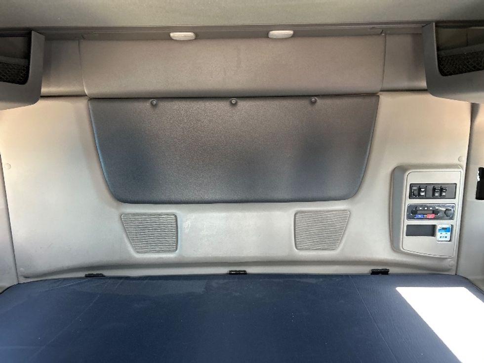 Sleeper Tractor-Heavy Duty Tractors-International-2021-LT625-El Paso-TX-780,679\n\t\tmiles-$ 28,000 - Image 16