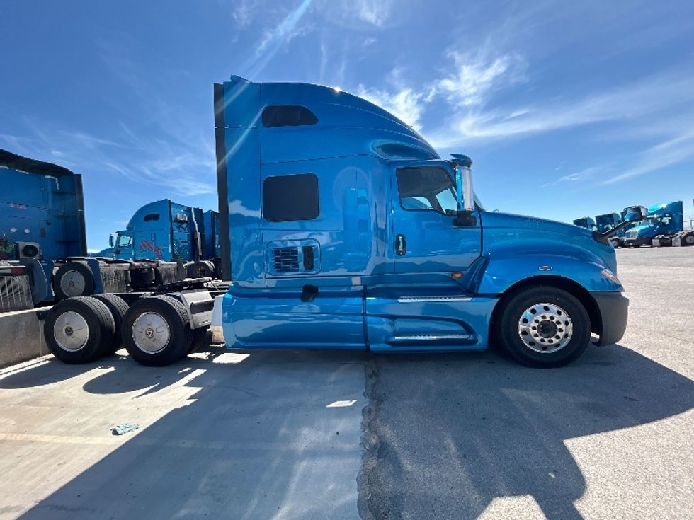 Sleeper Tractor-Heavy Duty Tractors-International-2021-LT625-El Paso-TX-780,679\n\t\tmiles-$ 28,000 - Image 8