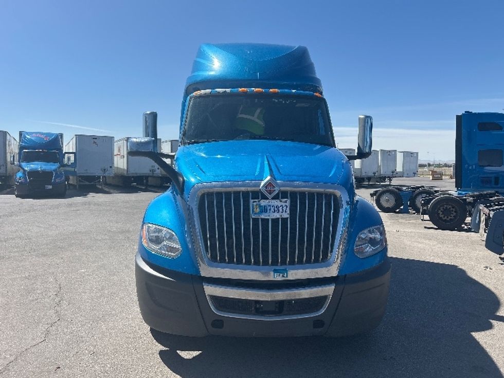 Sleeper Tractor-Heavy Duty Tractors-International-2021-LT625-El Paso-TX-782,449\n\t\tmiles-$ 34,250 - Image 2
